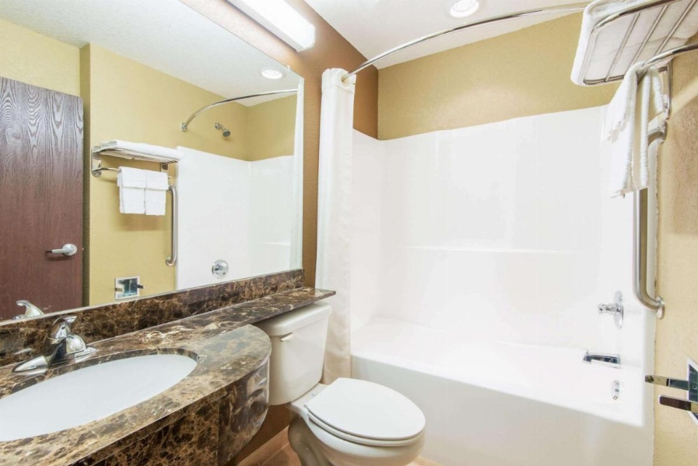 Microtel Inn & Suites By Wyndham Montgomery Image 12