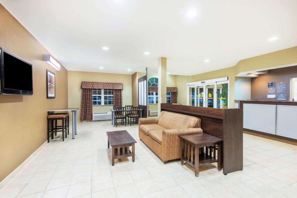Microtel Inn & Suites By Wyndham Montgomery Image 13