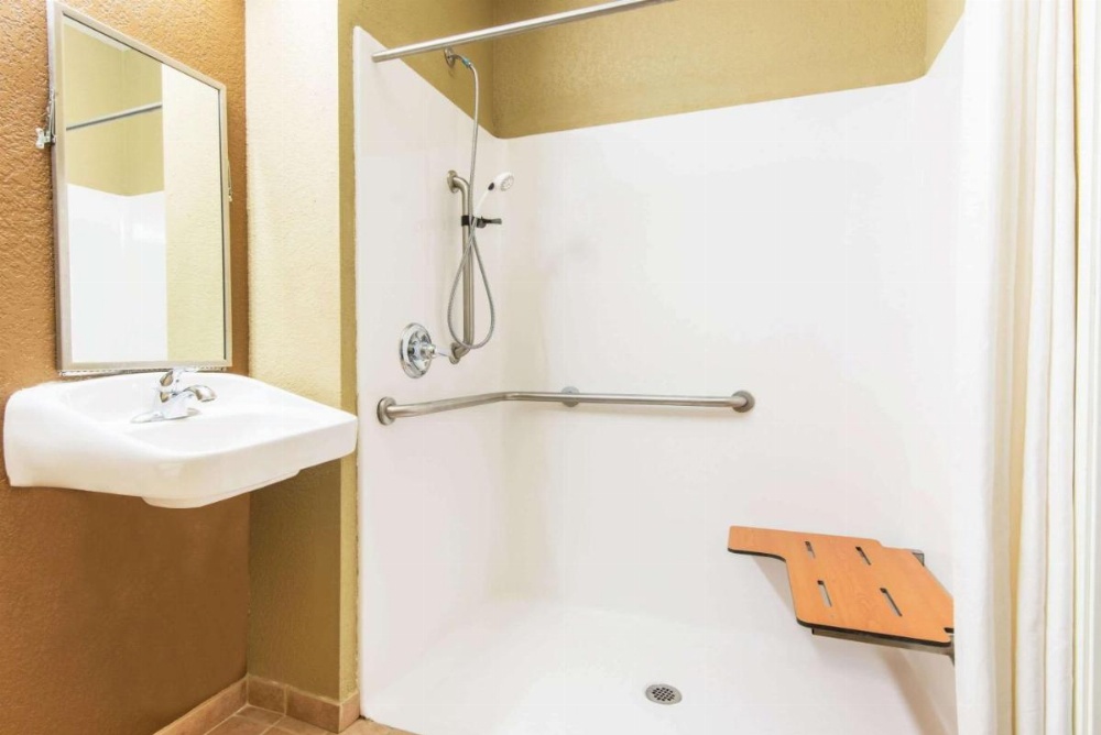 Microtel Inn & Suites By Wyndham Montgomery Image 7